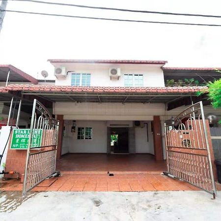 Star Light Homestay Sitiawan Zewnętrze zdjęcie