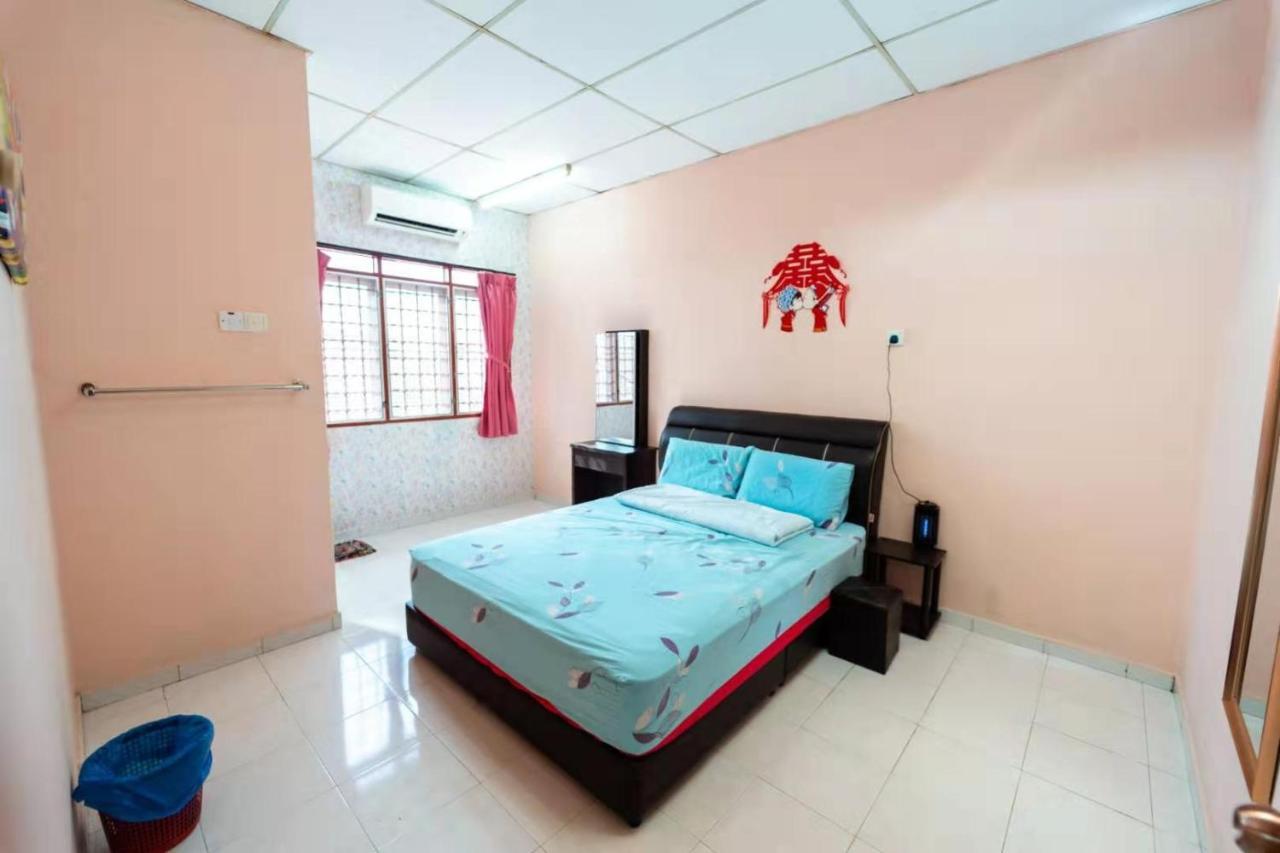 Star Light Homestay Sitiawan Zewnętrze zdjęcie
