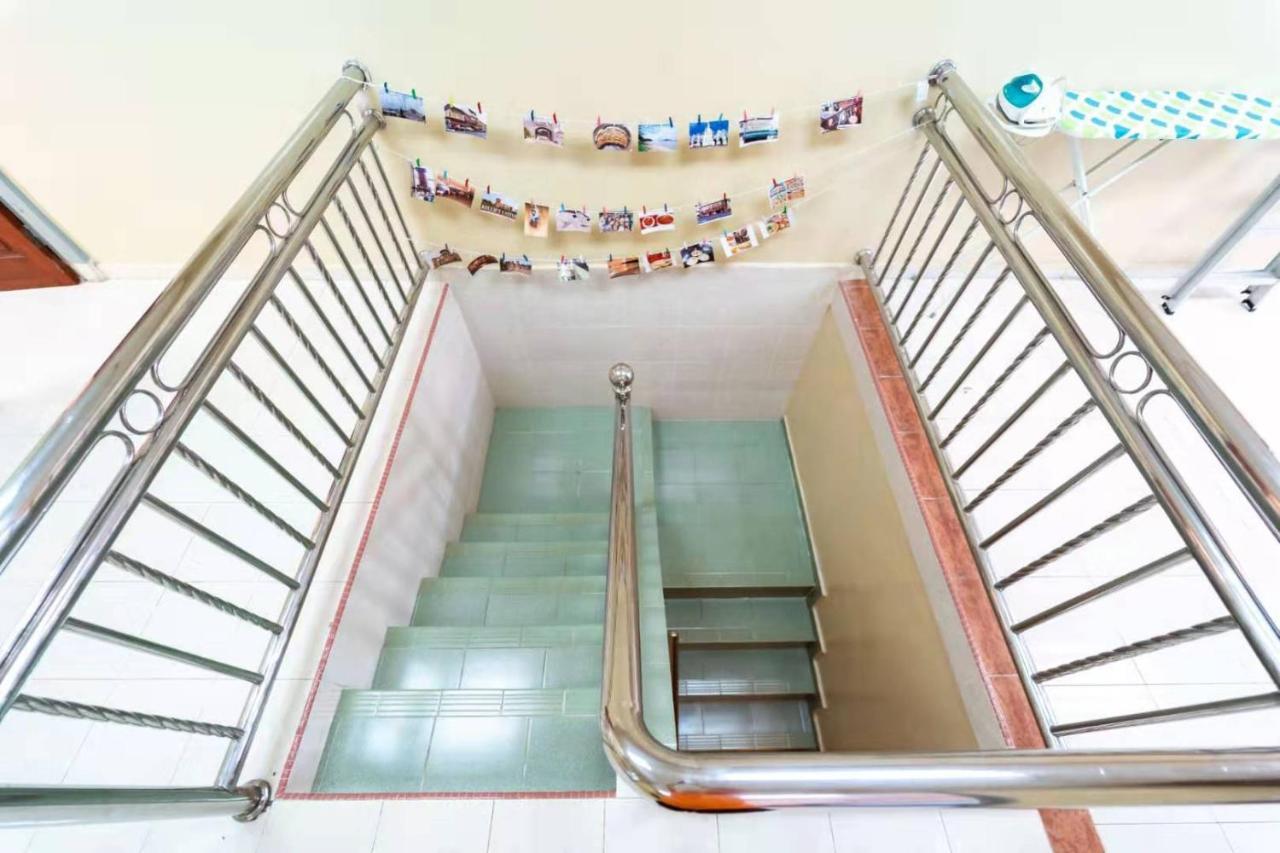 Star Light Homestay Sitiawan Zewnętrze zdjęcie