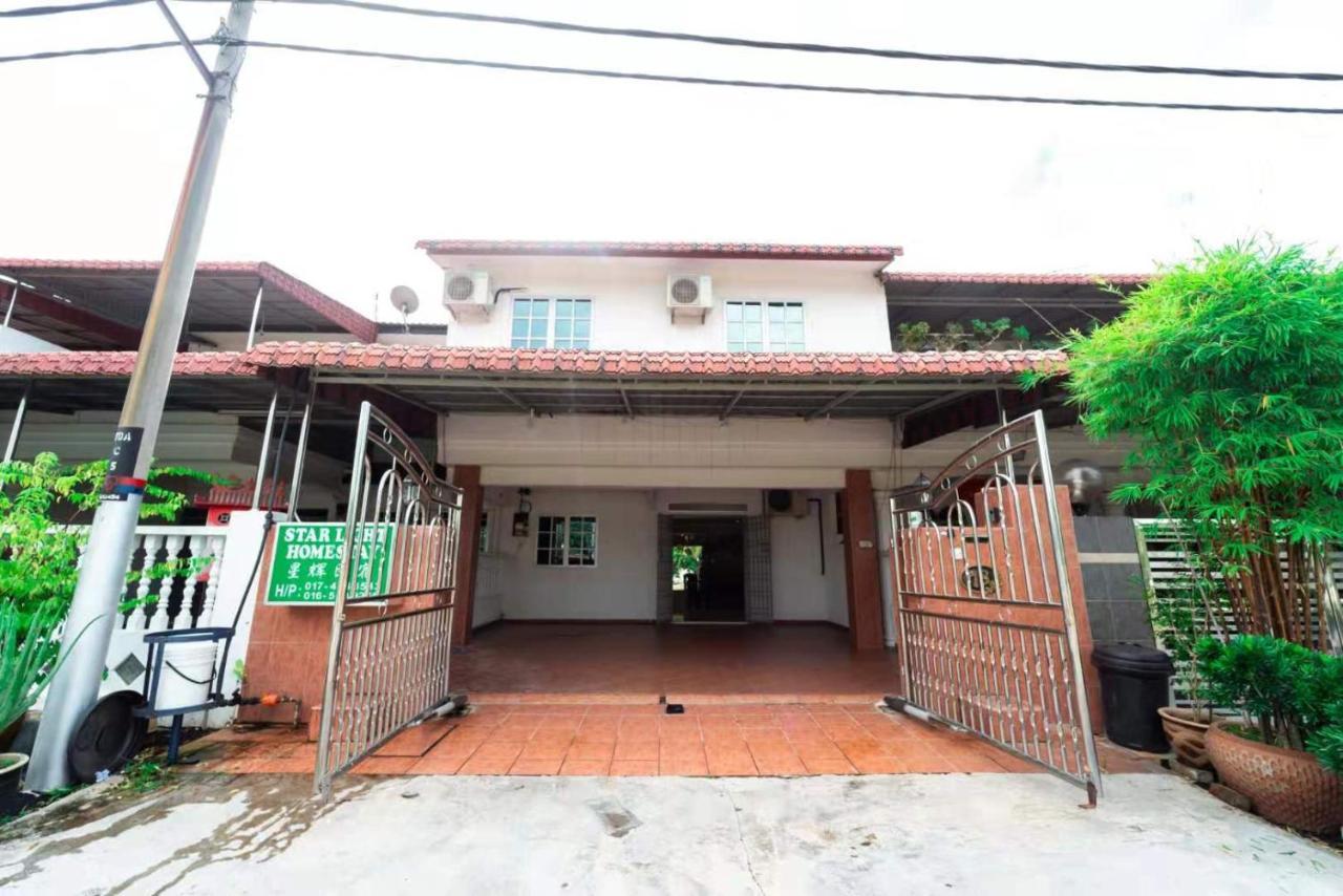 Star Light Homestay Sitiawan Zewnętrze zdjęcie